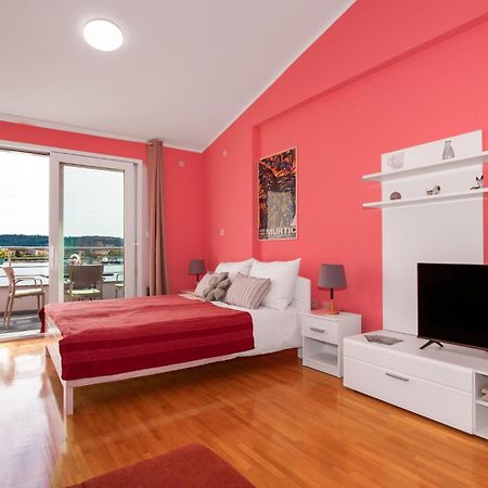 Kairos Apartment Bilice Exterior photo