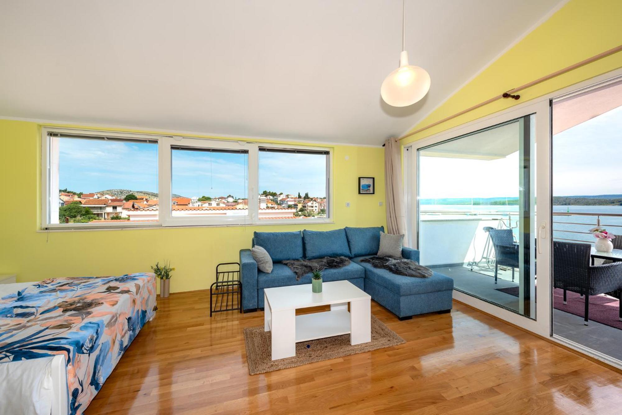 Kairos Apartment Bilice Exterior photo